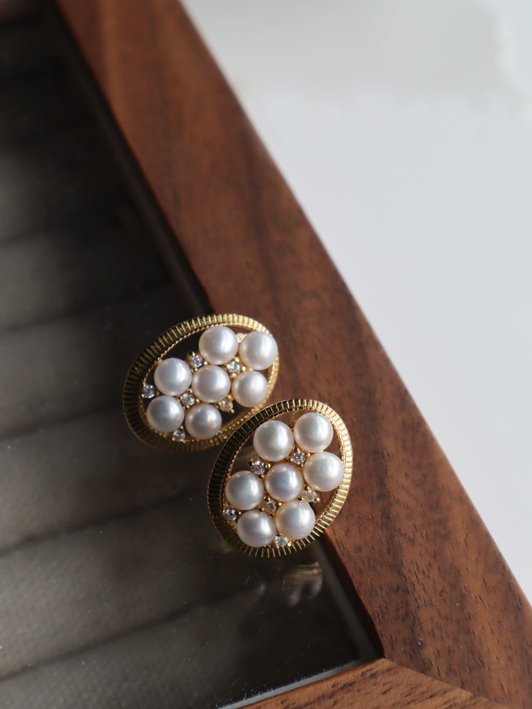 Vintage Pearl Stud Earrings