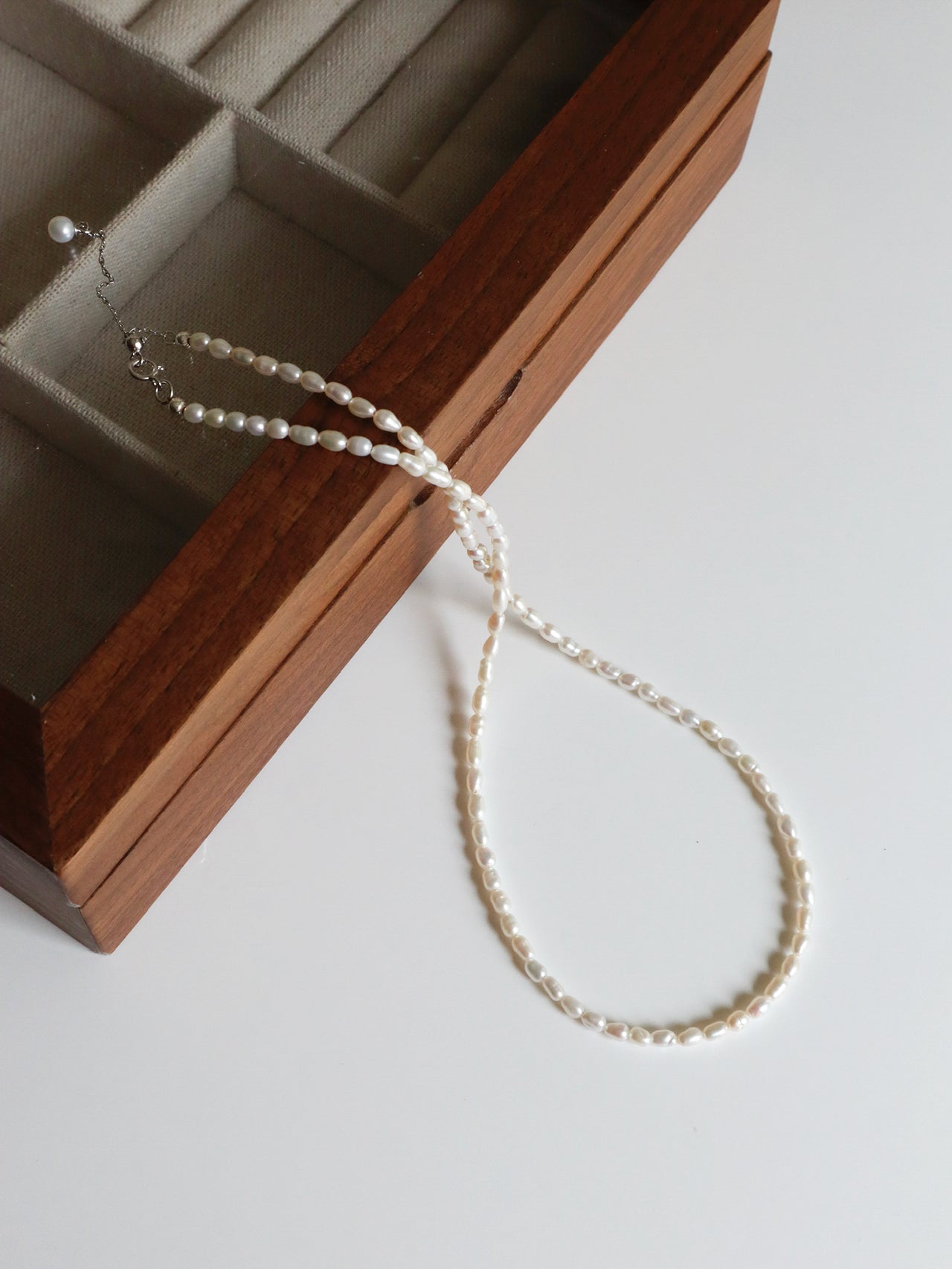 Dainty Rice Pearl Necklace