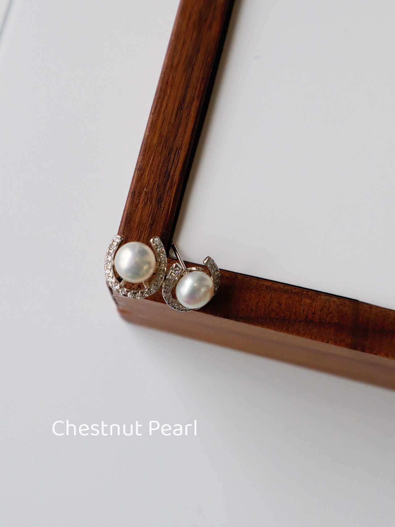 Final Sale: Tiny Horseshoe Pearl Stud Earrings