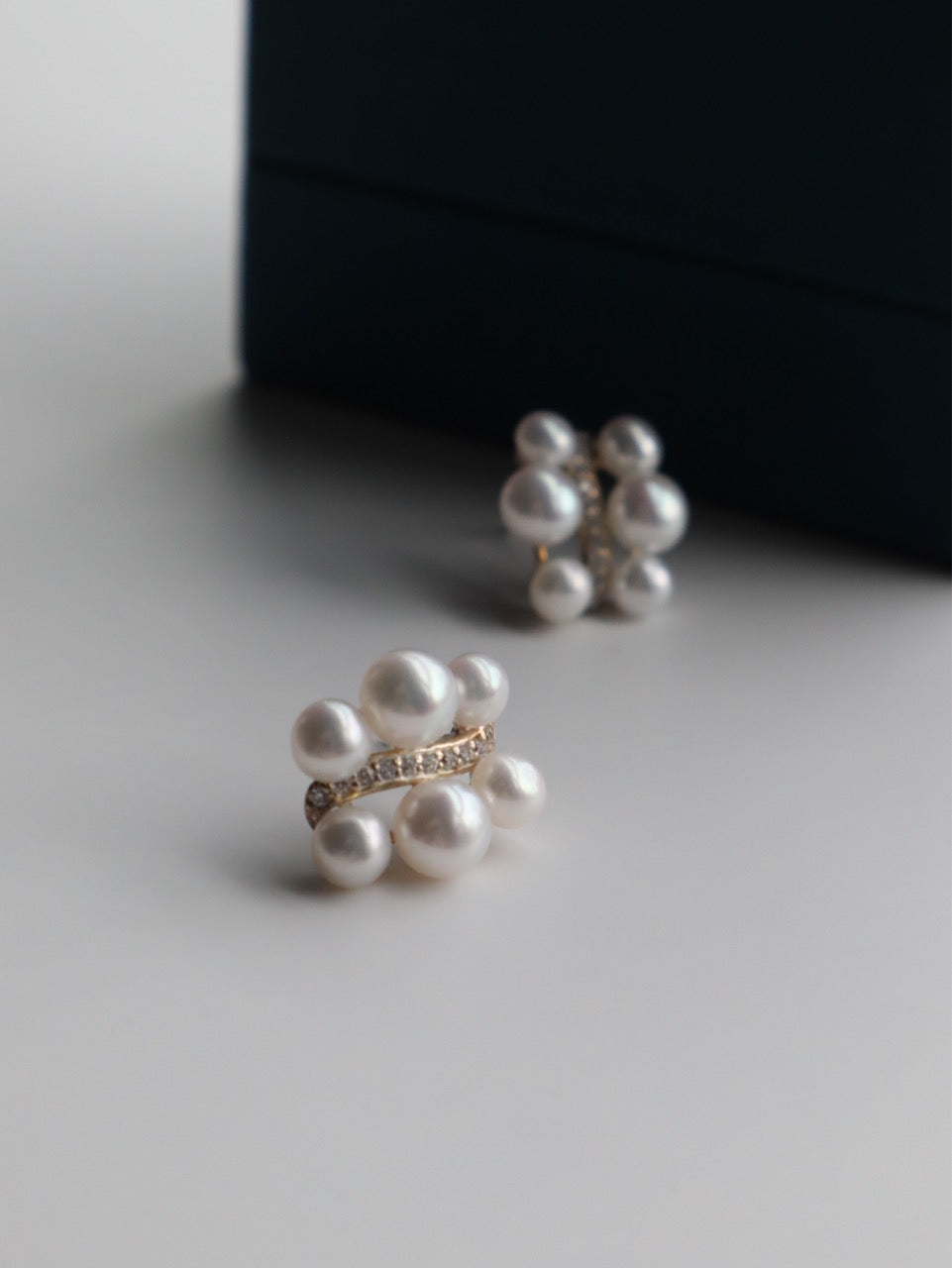 Exquisite Silver Pearl Stud Earrings with Natural Freshwater Pearls