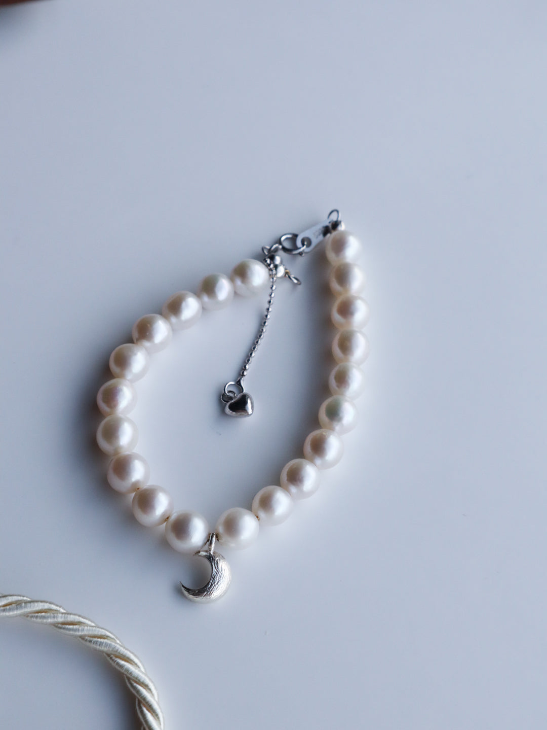 Artemis Moon Pearl Bracelet - 6-7mm