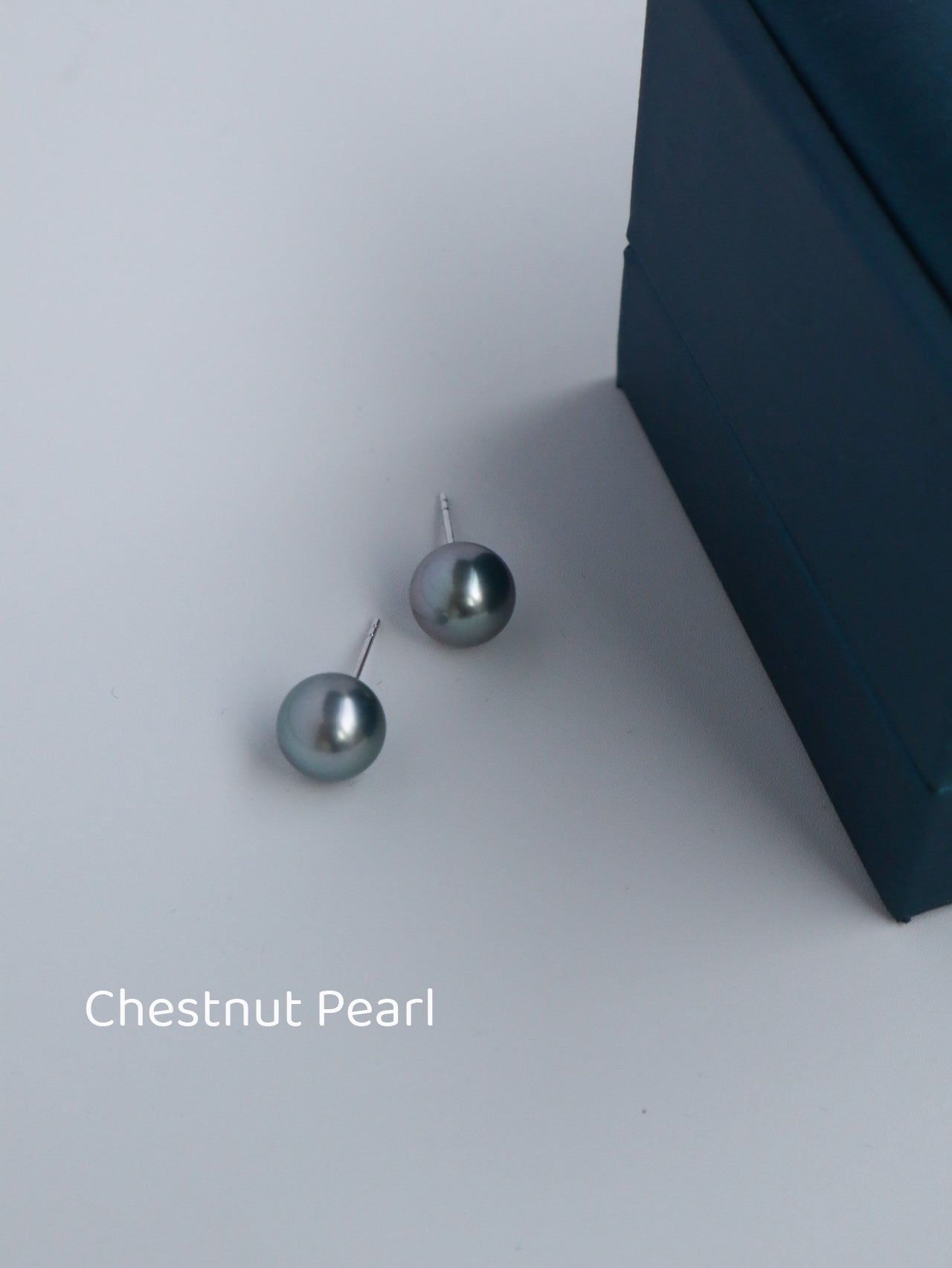 TAHITIAN SEAWATER PEARL EARRING